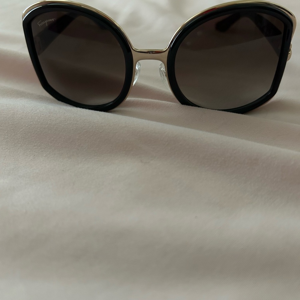 Round Glass Frames - image 2